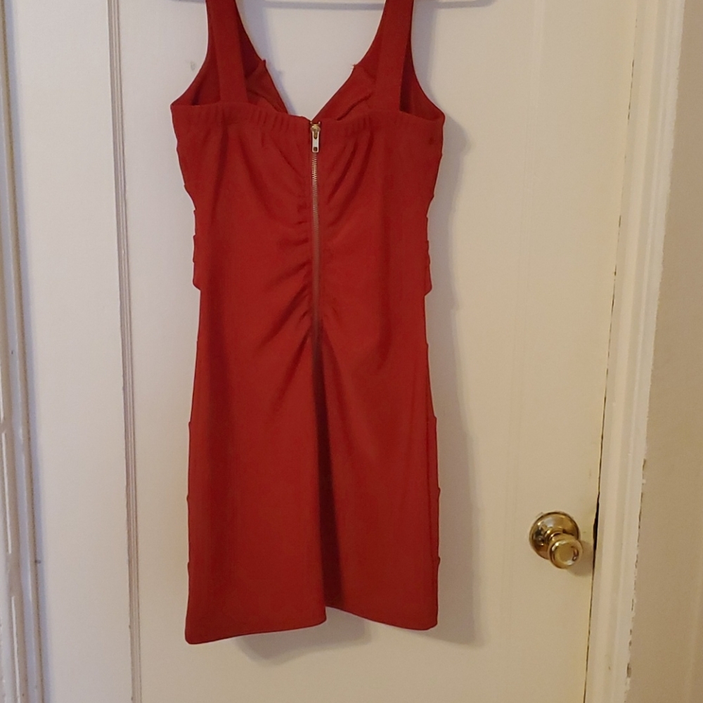 Red Dress - Picture 3 of 3